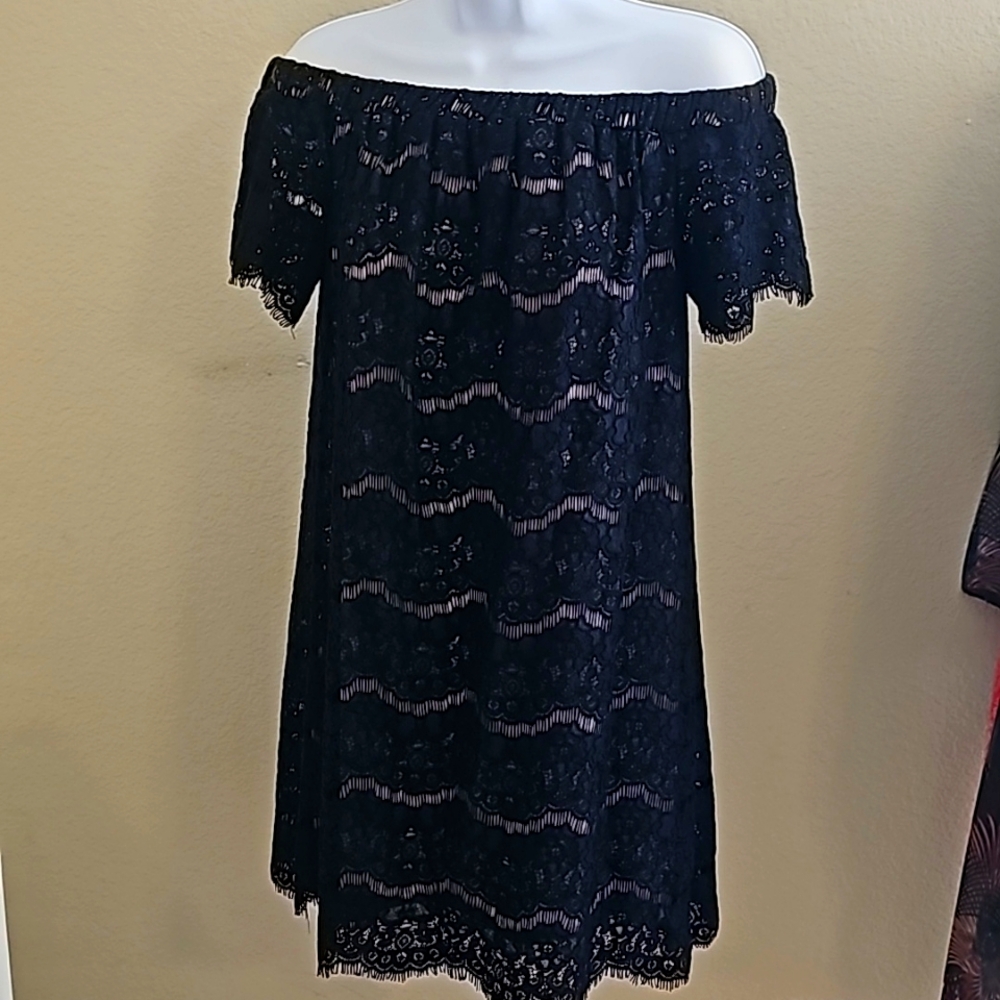 Love, Fire Lace Off the Shoulder Dress Black Size S